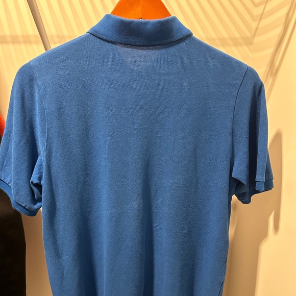 Boys size 18 vineyard vine shirt - Picture 3 of 3